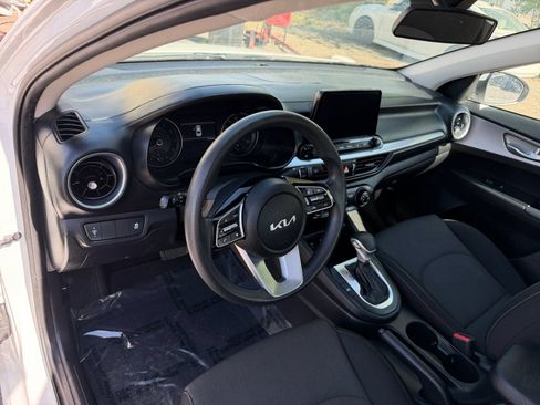 Used 2023 Kia Forte LXS FWD image 19