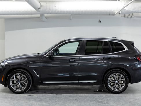 Used 2024 BMW X3 xDrive30i w/ Premium Package w/ZPA image 2