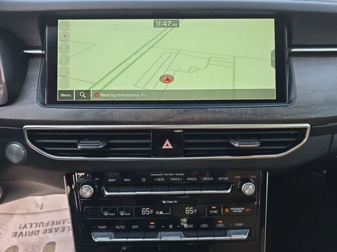 Used 2020 Kia Cadenza Limited image 19