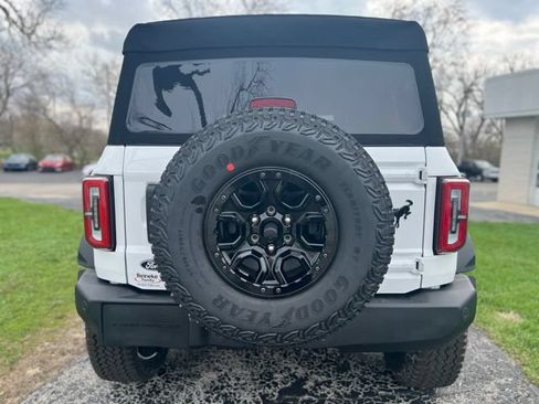 New 2026 Ford Bronco Outer Banks w/ Sasquatch Package AWD/4WD image 7