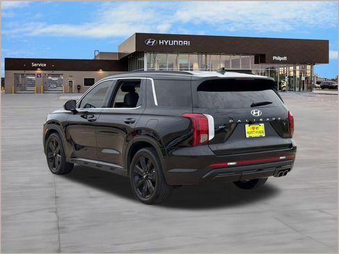 Used 2024 Hyundai Palisade XRT FWD image 3