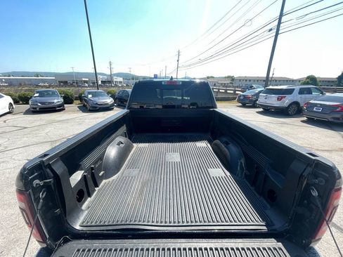 Used 2019 RAM 1500 Laramie RWD image 14