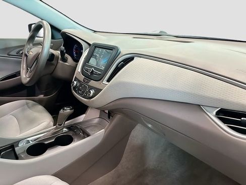Used 2016 Chevrolet Malibu LS FWD image 28