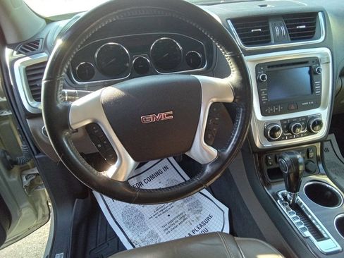Used 2013 GMC Acadia SLT image 16