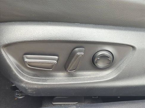Used 2024 Toyota Camry SE FWD image 12