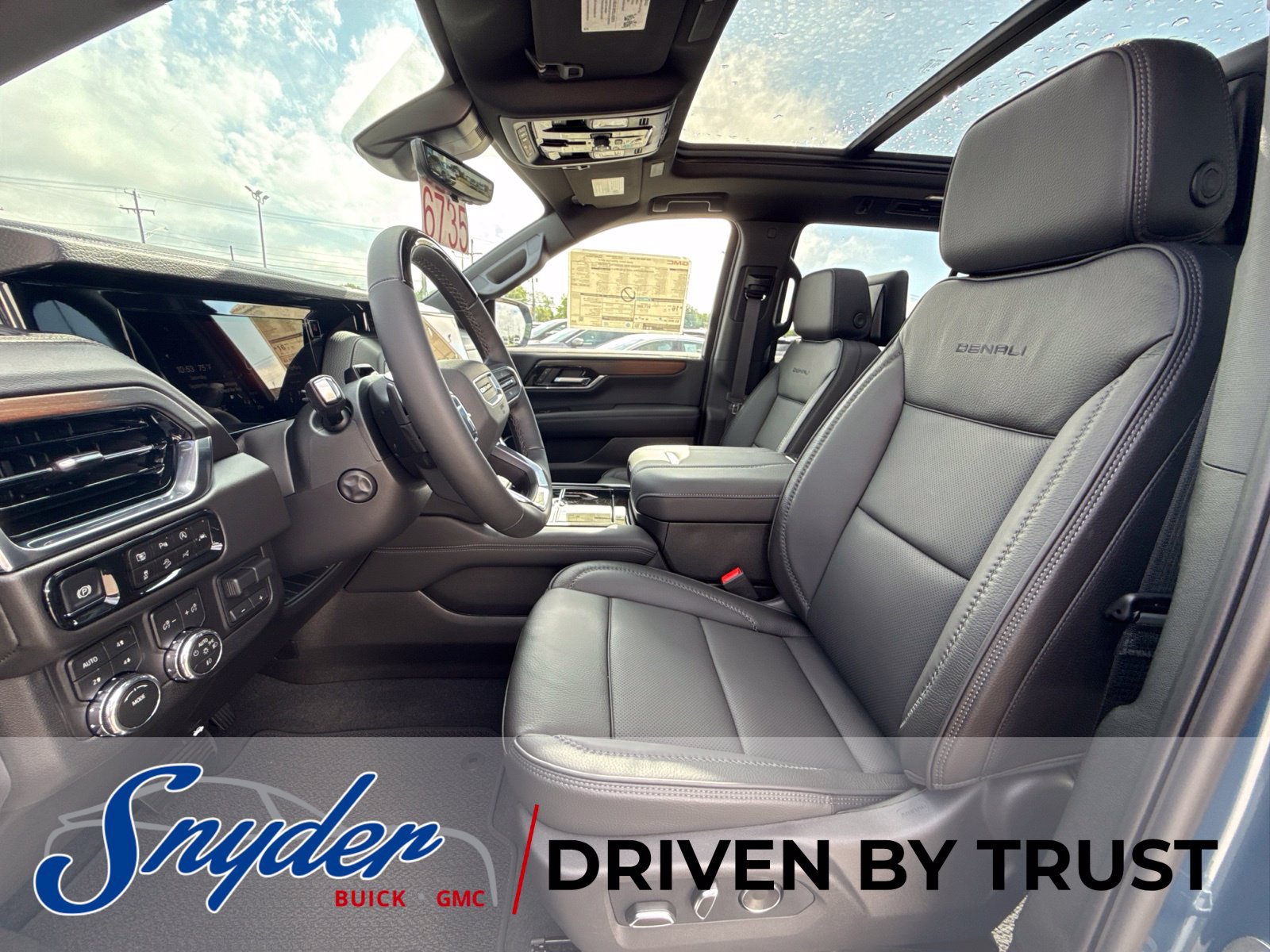 New 2026 GMC Yukon Denali w/ Advanced Technology Package AWD/4WD image 29