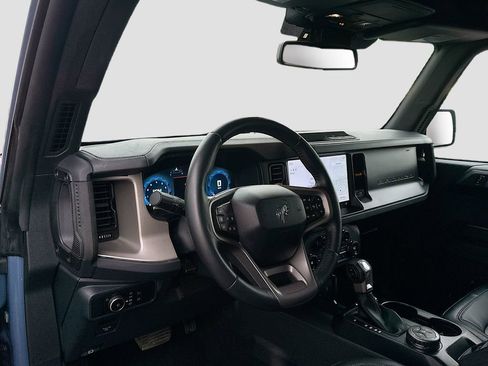 Used 2025 Ford Bronco Outer Banks AWD/4WD image 9