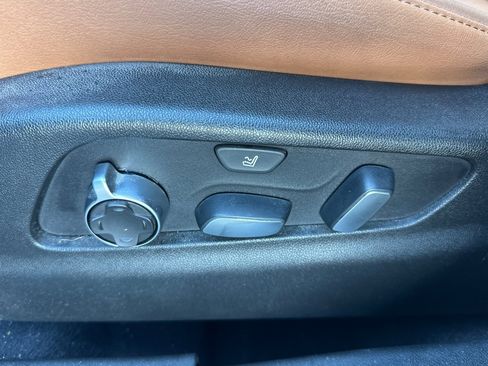 Used 2021 Cadillac XT4 Sport image 13