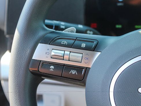 Certified 2024 Hyundai Kona SE FWD image 32