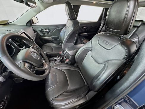 Used 2021 Jeep Cherokee Limited image 14