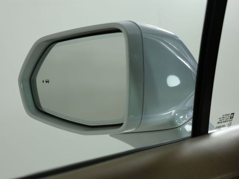 Used 2017 Cadillac XT5 Platinum image 16