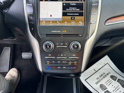 Used 2017 Lincoln MKC Reserve AWD/4WD image 12