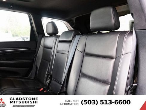 Used 2017 Jeep Grand Cherokee Limited w/ Luxury Group II AWD/4WD image 24