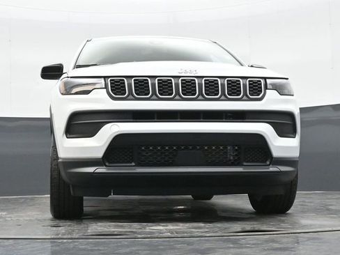 Used 2025 Jeep Compass Sport AWD/4WD image 41