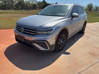 Used 2022 Volkswagen Tiguan SE video 1