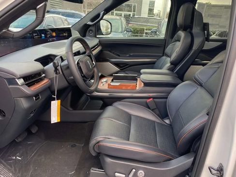 New 2025 Lincoln Navigator Black Label image 12