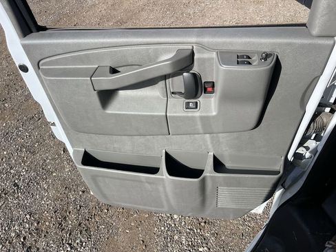 New 2025 GMC Savana 2500 Extended w/ Driver Convenience Package image 22