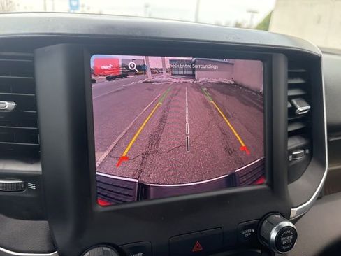 Used 2024 RAM 2500 Big Horn w/ Bed Utility Group image 18