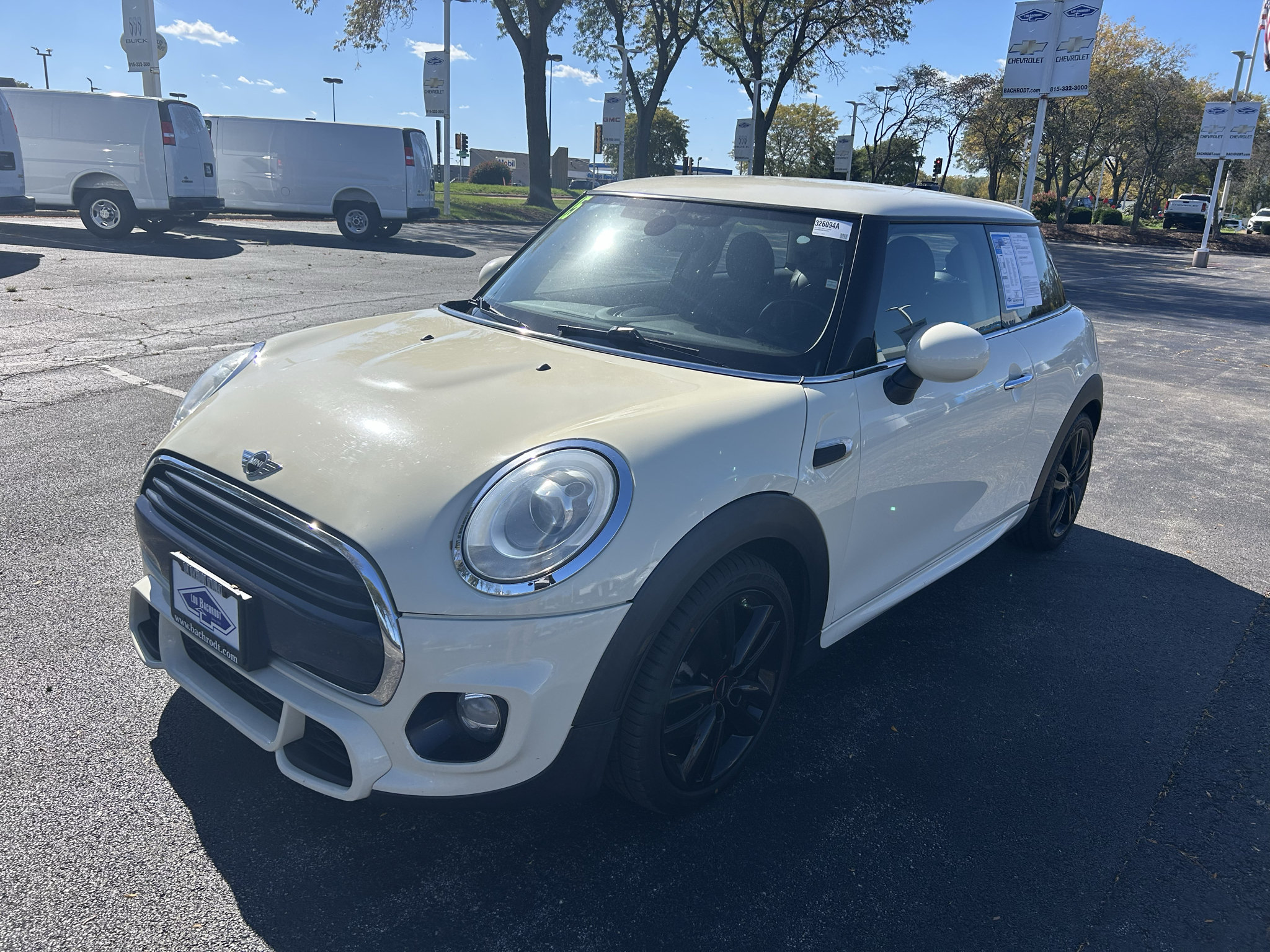 Used 2015 MINI Cooper 2-Door Hardtop FWD image 3