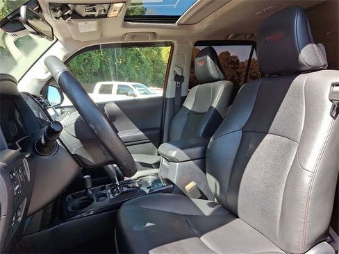 Used 2021 Toyota 4Runner Venture w/ Moonroof Package image 13