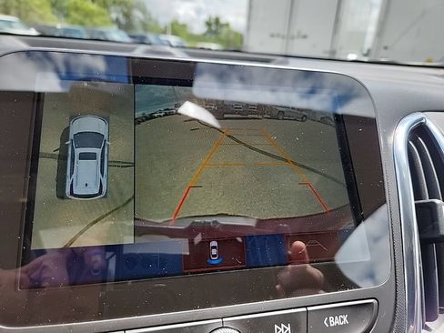 Used 2018 Chevrolet Equinox Premier AWD/4WD image 22