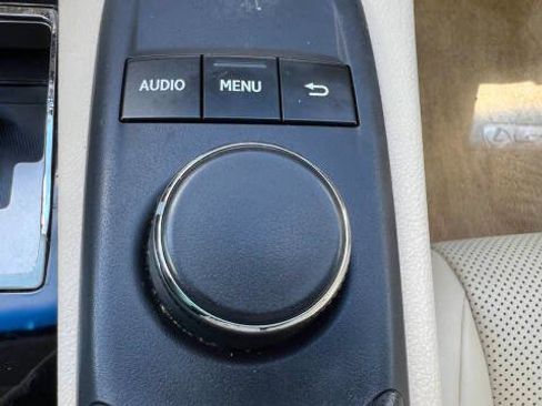 Used 2015 Lexus ES 350 w/ Premium Package FWD image 13