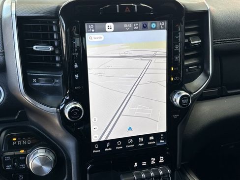 Used 2024 RAM 1500 Laramie image 21