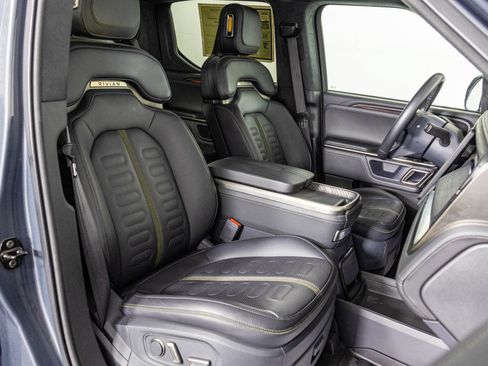 Used 2023 Rivian R1T Adventure AWD/4WD image 48