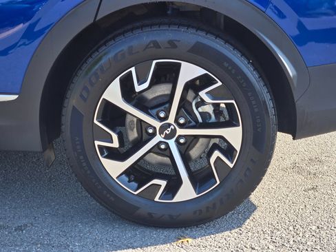 Used 2023 Kia Sportage EX FWD image 17