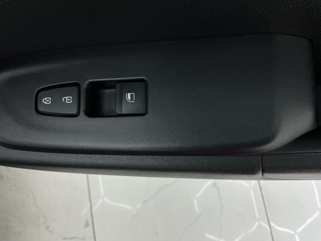Used 2021 Hyundai Venue SE FWD image 38