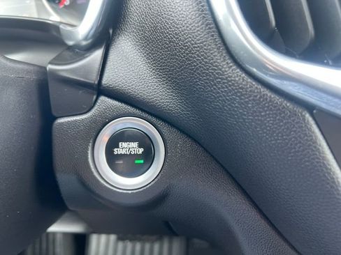 Used 2019 Chevrolet Equinox LT image 25