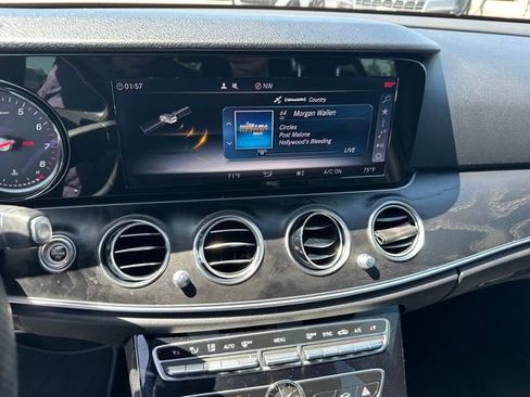 Used 2017 Mercedes-Benz E 300 4MATIC image 22