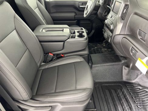 New 2026 GMC Sierra 2500 Pro w/ Convenience Package AWD/4WD image 9
