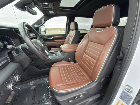 Used 2025 GMC Sierra 2500 Denali Ultimate image 14