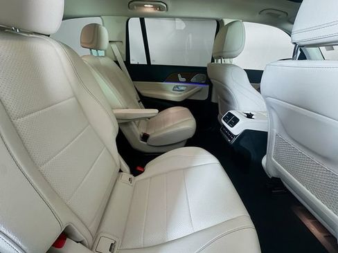 Certified 2024 Mercedes-Benz GLS 450 4MATIC image 29