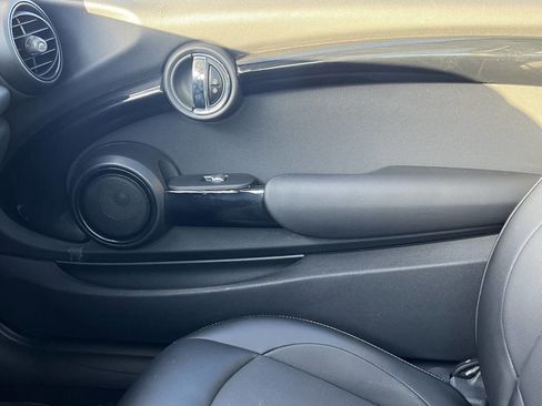 Used 2014 MINI Cooper 2-Door Hardtop image 15