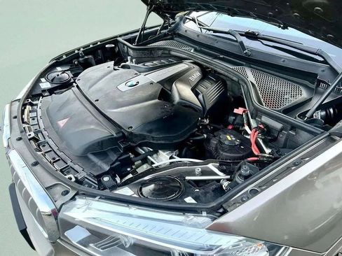 Used 2017 BMW X5 xDrive50i w/ Executive Package image 35