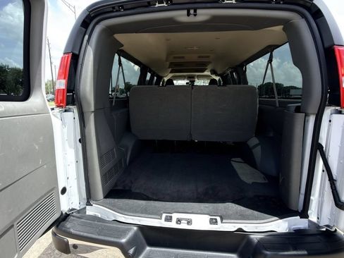 Used 2025 Chevrolet Express 3500 LT w/ LT Preferred Equipment Group RWD image 25