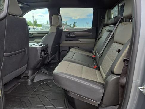 Used 2024 Chevrolet Silverado 1500 ZR2 w/ Technology Package AWD/4WD image 31
