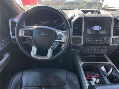 Used 2021 Ford F250 Lariat image 11