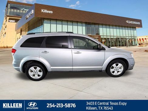 Used 2018 Dodge Journey SE w/ Popular Equipment Group FWD image 9