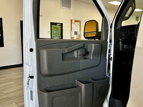 Used 2024 Chevrolet Express 2500 w/ Driver Convenience Package image 14