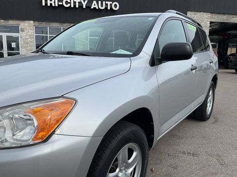 Used 2011 Toyota RAV4 4WD w/ Base L4 Extra Value Pkg image 2