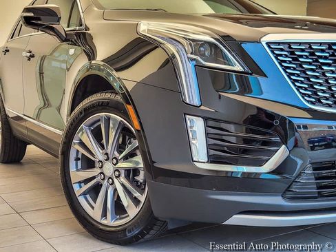 Certified 2025 Cadillac XT5 Premium Luxury w/ LPO, Floor Liner Package AWD/4WD image 4