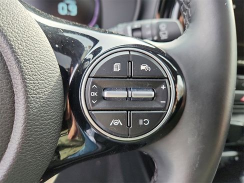 Certified 2023 Kia Soul EX image 23
