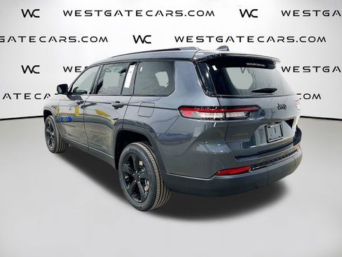 New 2025 Jeep Grand Cherokee L Laredo image 5