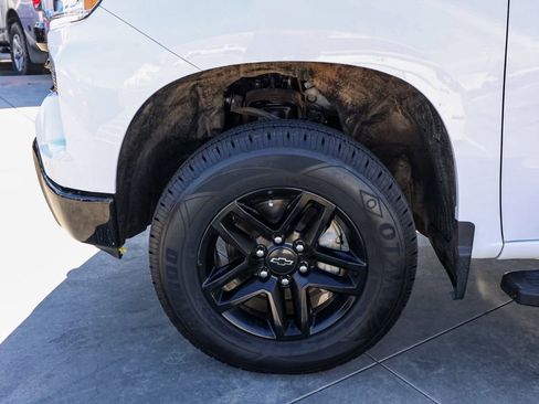 Used 2024 Chevrolet Silverado 1500 LT Trail Boss w/ Protection Package image 11