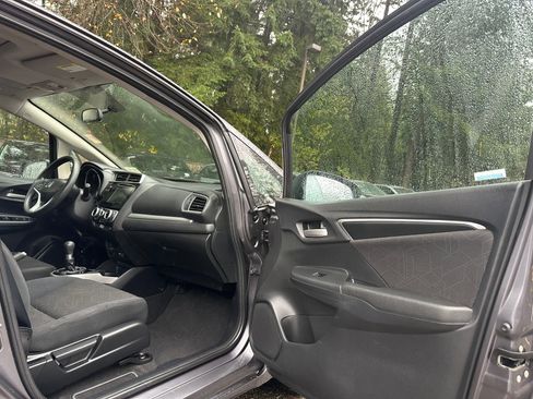 Used 2015 Honda Fit EX image 11