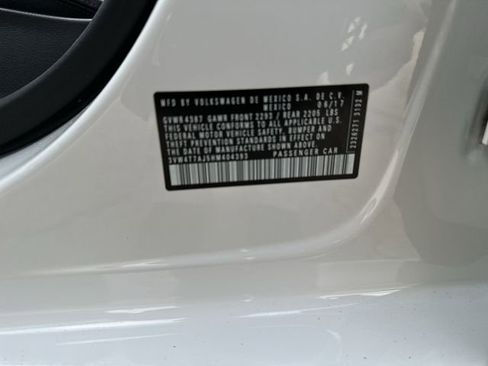 Used 2017 Volkswagen Jetta GLI image 37