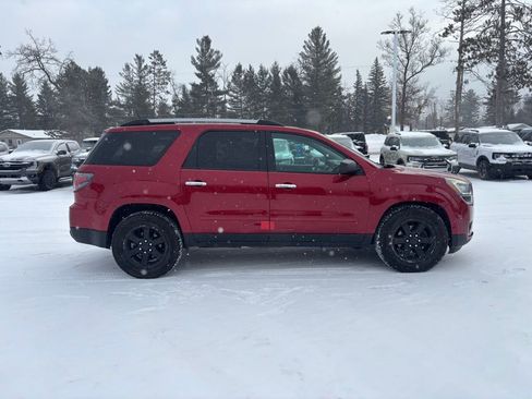 Used 2014 GMC Acadia SLE image 2